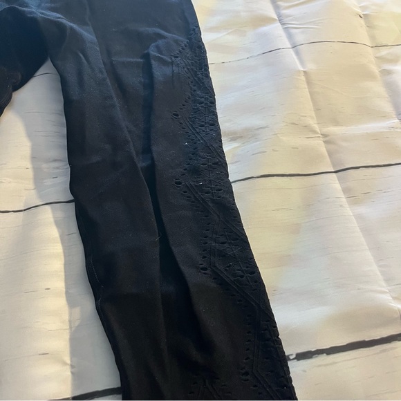 Black Victoria’s Secret Pink Sport Workout Leggings with Laser Cut Out, Small - Picture 3 of 9